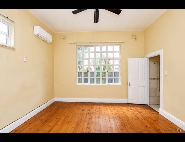 2 BEDROOM APARTMENT FOR SALE IN GLENWOOD